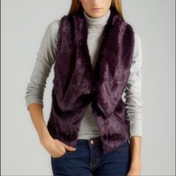 Steve Madden Faux Fur Vest Color Plum - Picture 12 of 12